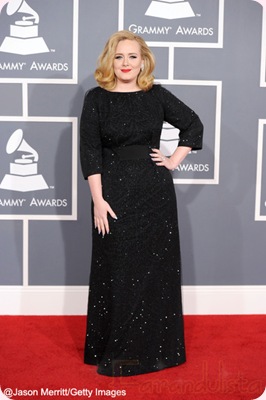 La cantante Adele diseñará ropa XL para Burberry